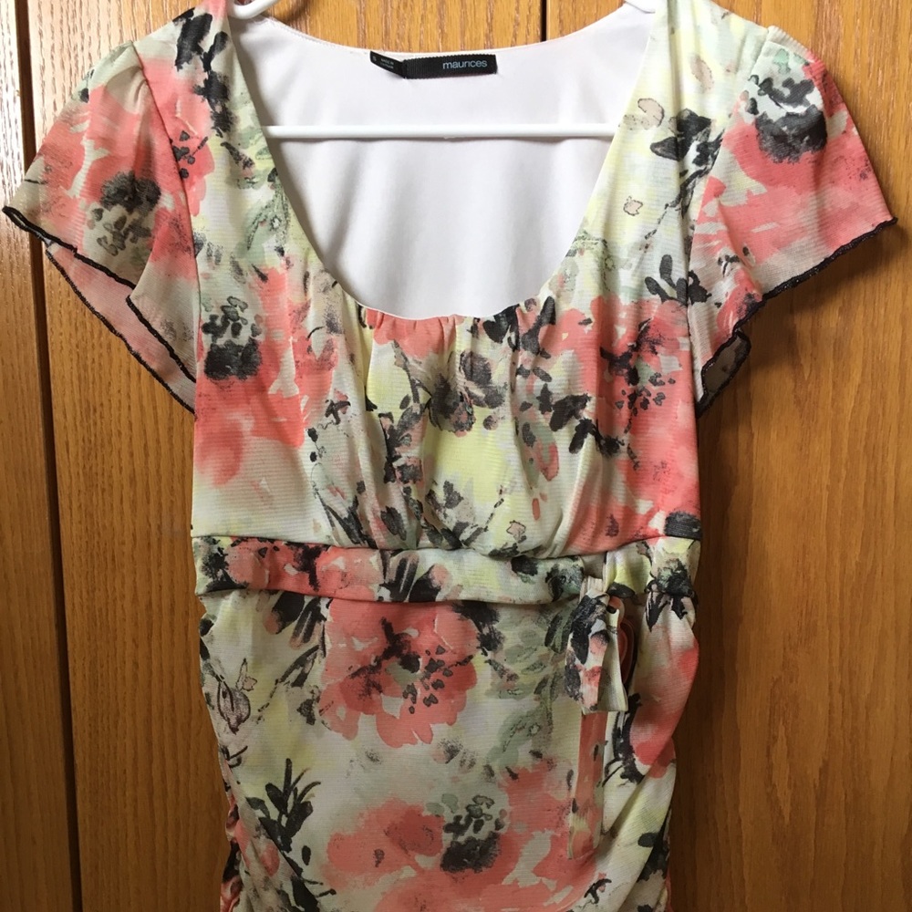 Pastel floral scoop neck blouse
